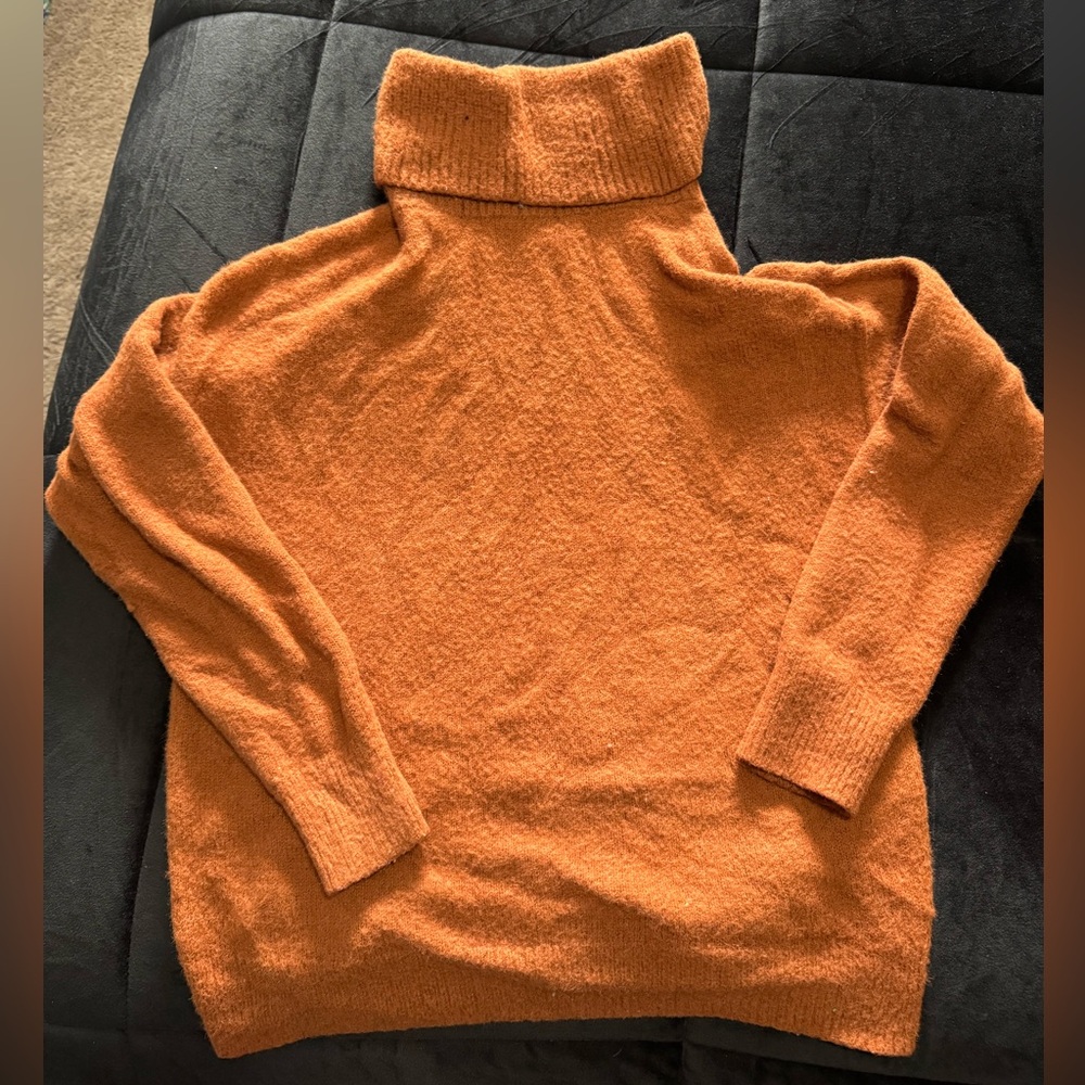 C-A-S-L-O-N Burnt Orange Sweater